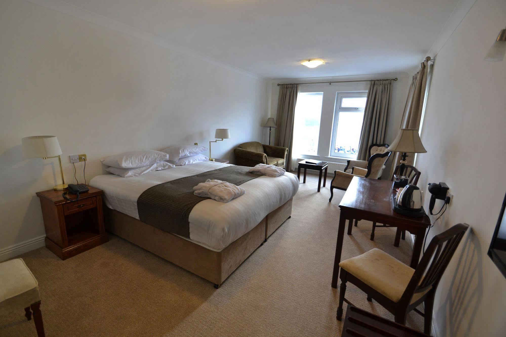 Bay View Hotel Killybegs Exteriör bild